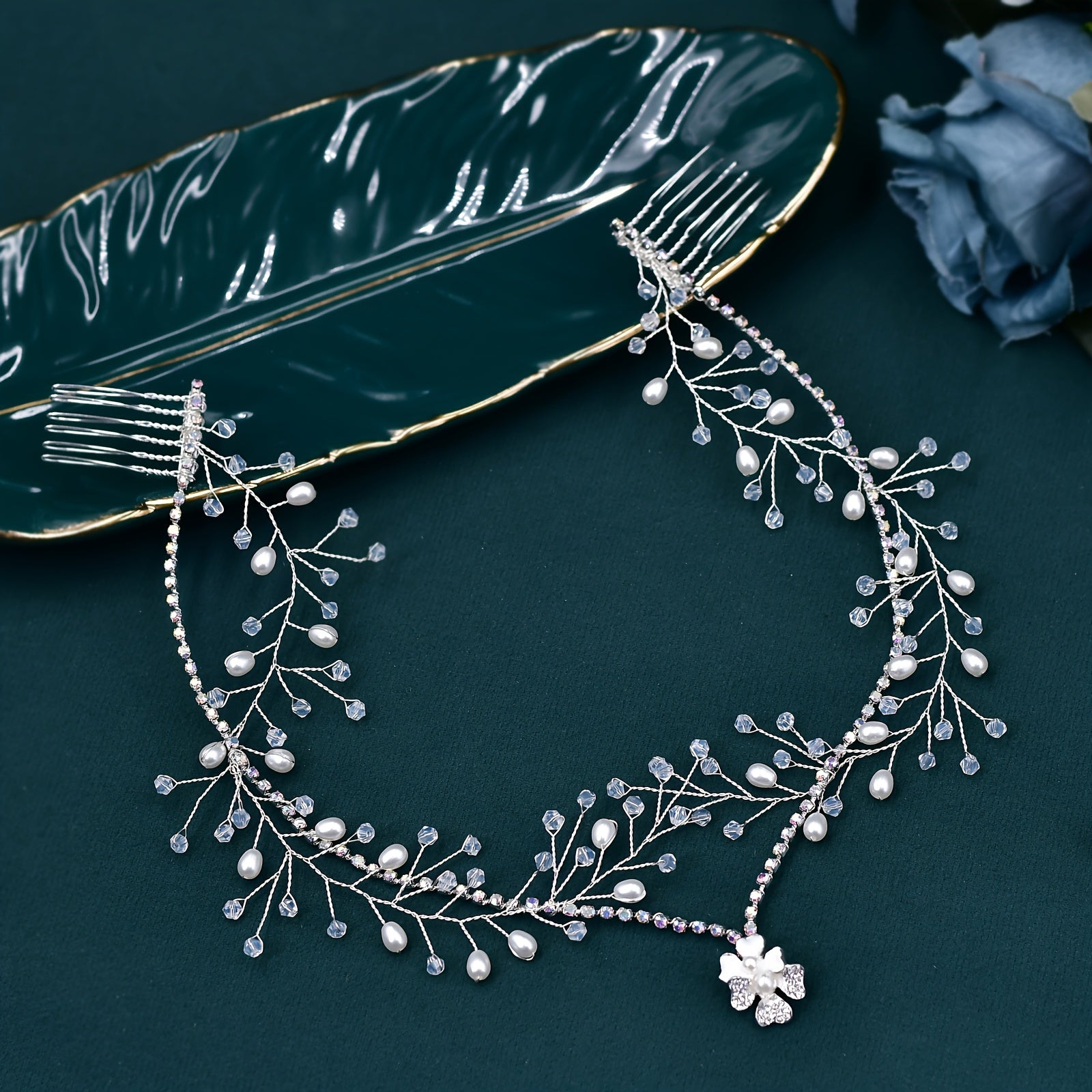 Beaded Hair Comb for Women with Rhinestone Pendant and Alloy Chain Bridal Hair Accessory