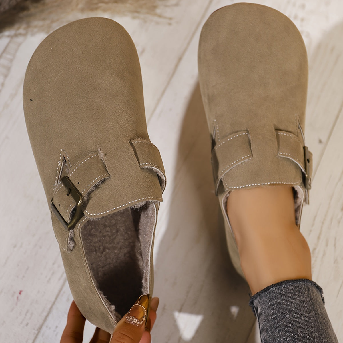 Women's Warm Flat Cozy Shoes in Soft Material