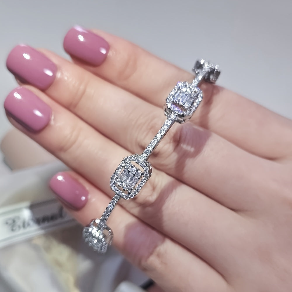 Ayollar uchun nafis kumush taqinchoq, marosimlar va kundalik kiyimlar uchun ko‘p maqsadli zargarlik buyumlari