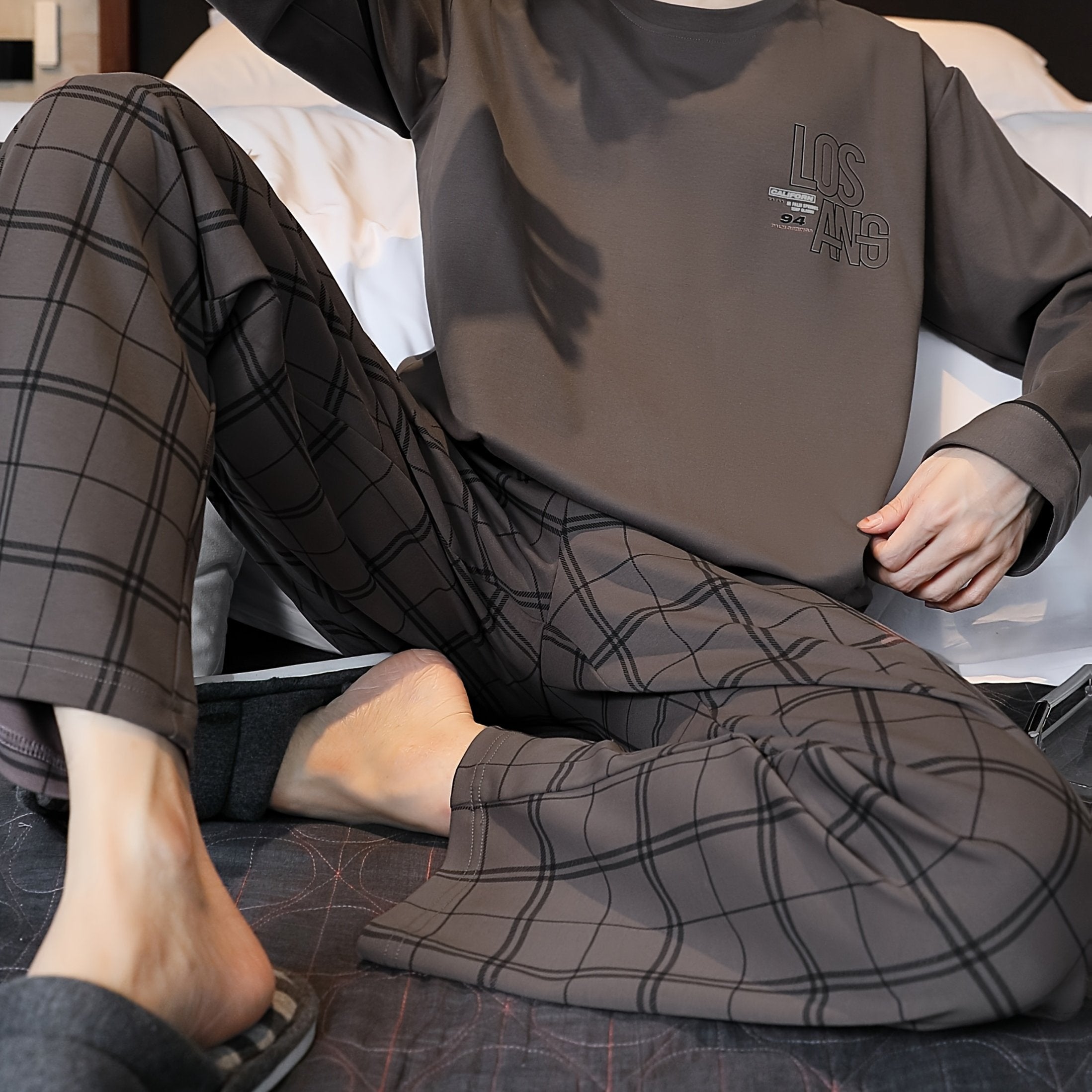 Men's Plaid Pajama Set Polyester Knit Long Sleeve Crew Neck Sleepwear Loungewear