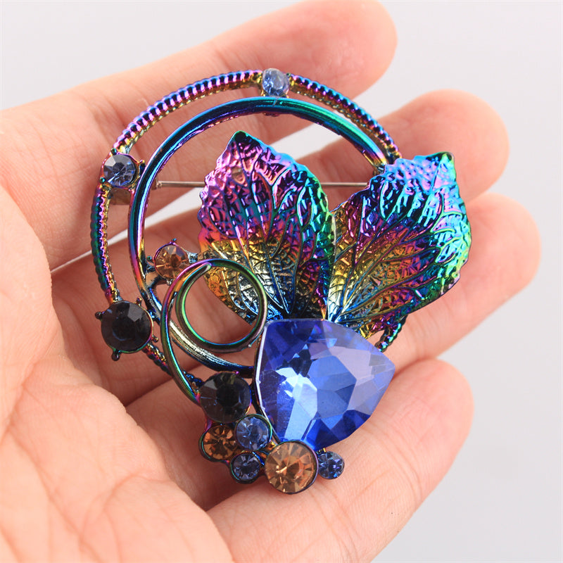Luxury Rhinestone Flower Brooch Irregular Shape Jewelry for Clothing Bags Hats
