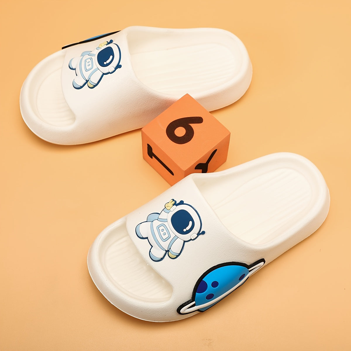 Детские EVA тапочки-астронавты для мальчиков, для дома и улицы, нескользящие, легкие