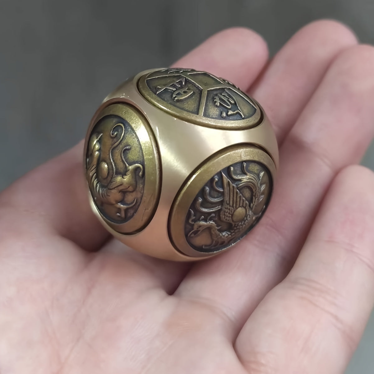Esfera de alivio del estrés de latón para prosperidad y buena fortuna Amarillo 14+