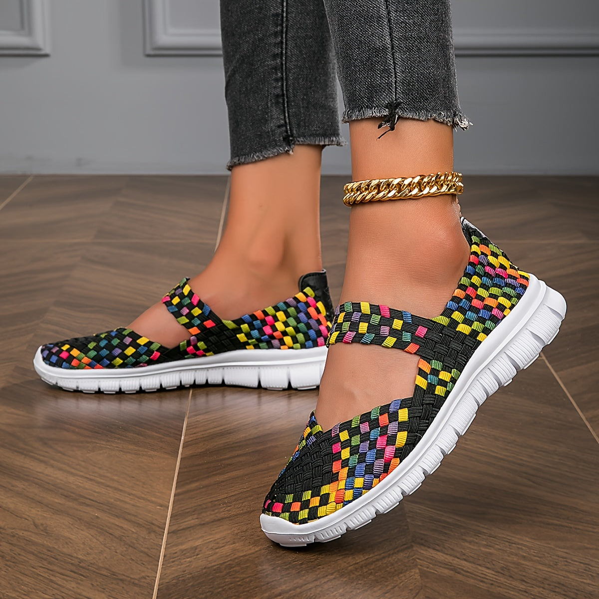 Ayollar uchun nafas oladigan to'qilgan yozgi sport poyabzali, kundalik slip-on, pushti va ko'p rangli