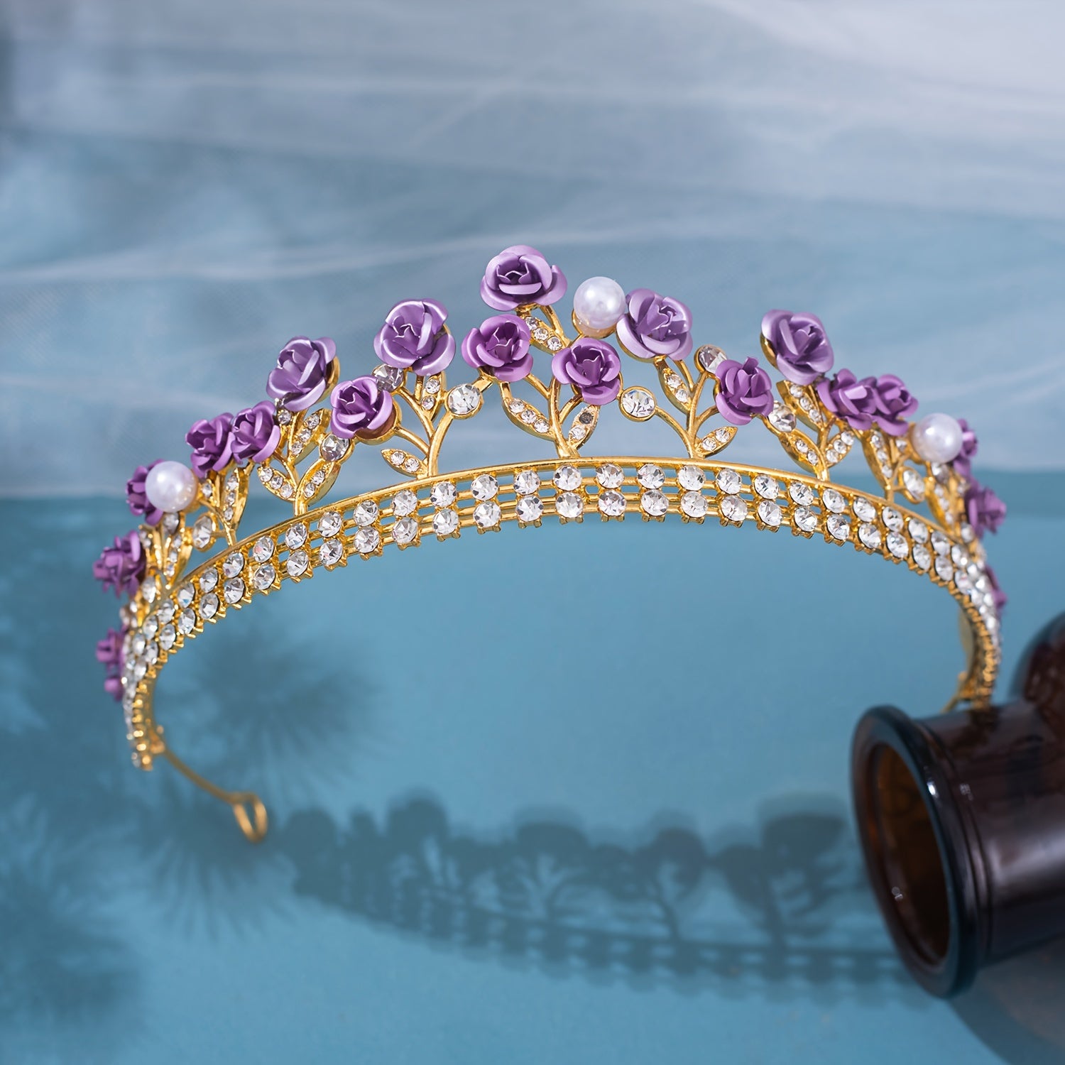 Qizil gulchambar bilan to'quv faux marjonlar rhinestones to'y taqchasi fotosuratlar uchun