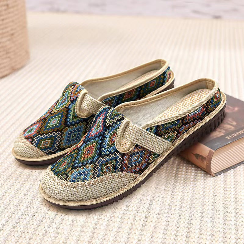Women's Breathable Fabric Mules with Platform Heel and Embroidered Geometric Pattern