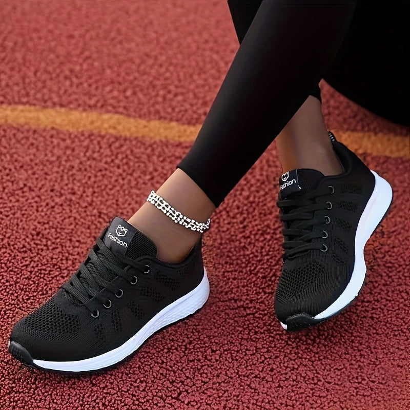 Women's Breathable Mesh Running Shoes Black and White Lightweight Sneakers