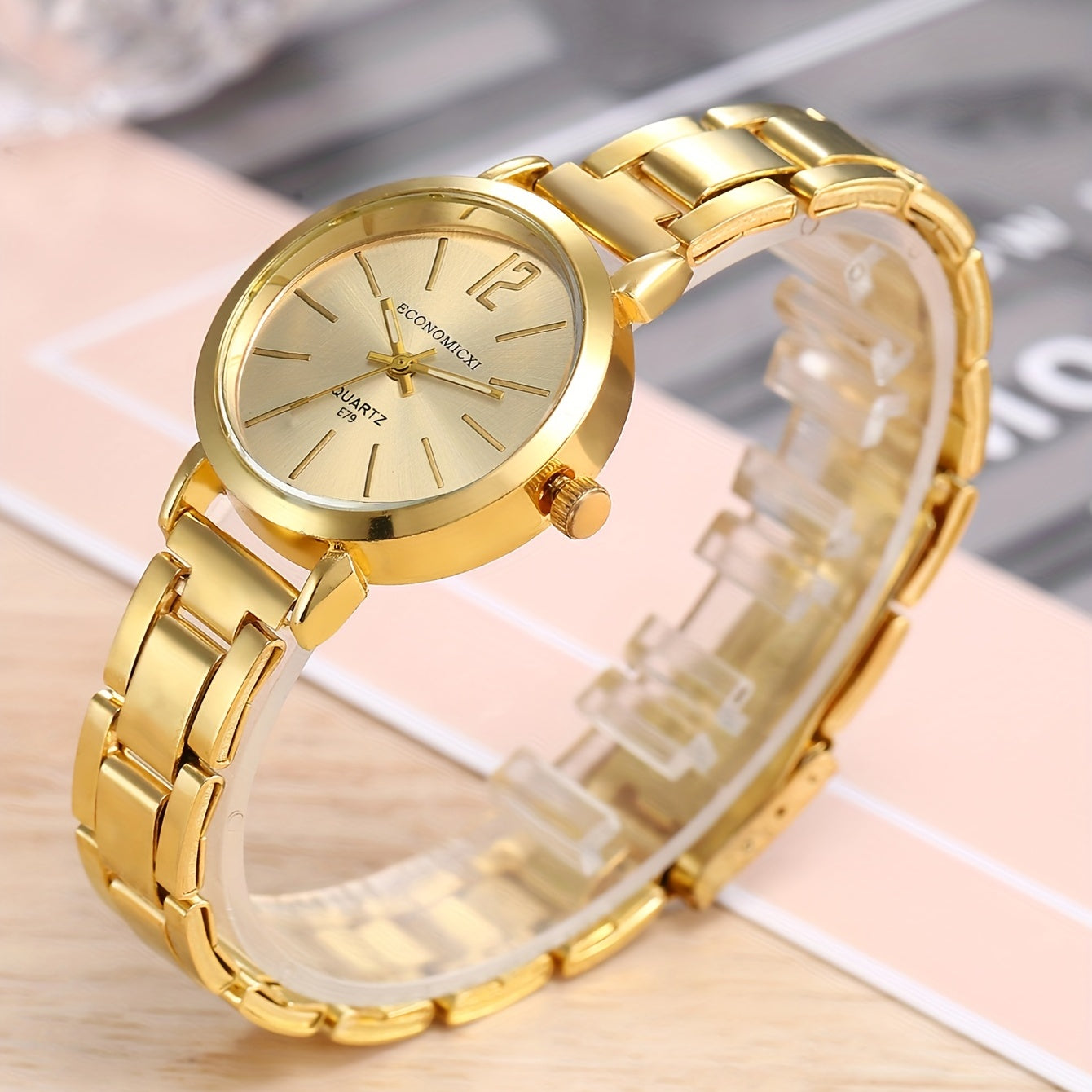 Conjunto de reloj de oro con cuarzo para mujer con pulsera Love para el Día de San Valentín