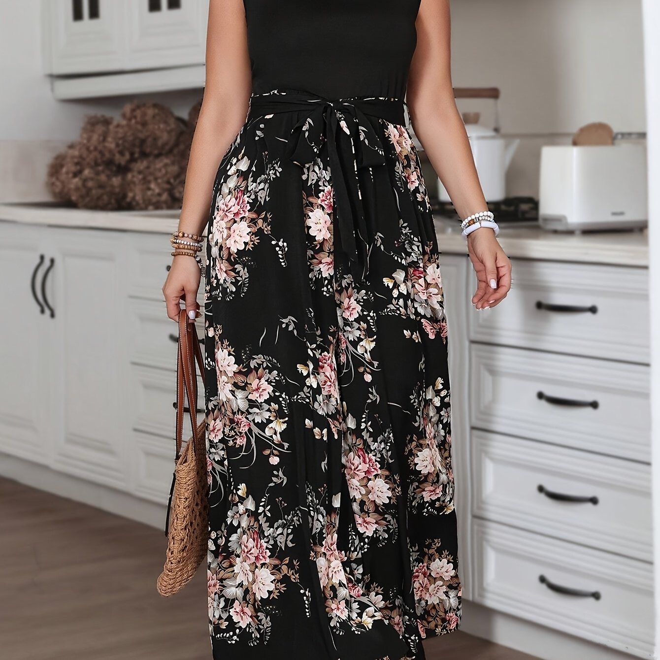 Women's Floral Print Sleeveless Dress with Adjustable Waist Black Casual Style