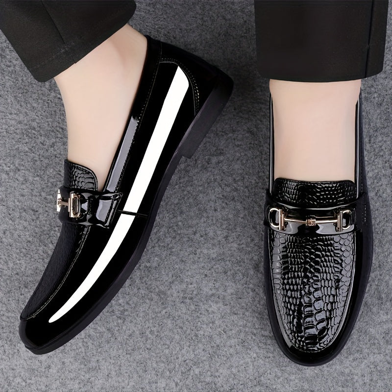 Мужские мокасины из кожи с нескользящей подошвой, винтажные, с круглым носком, повседневные, легко надеваются, для весны и лета