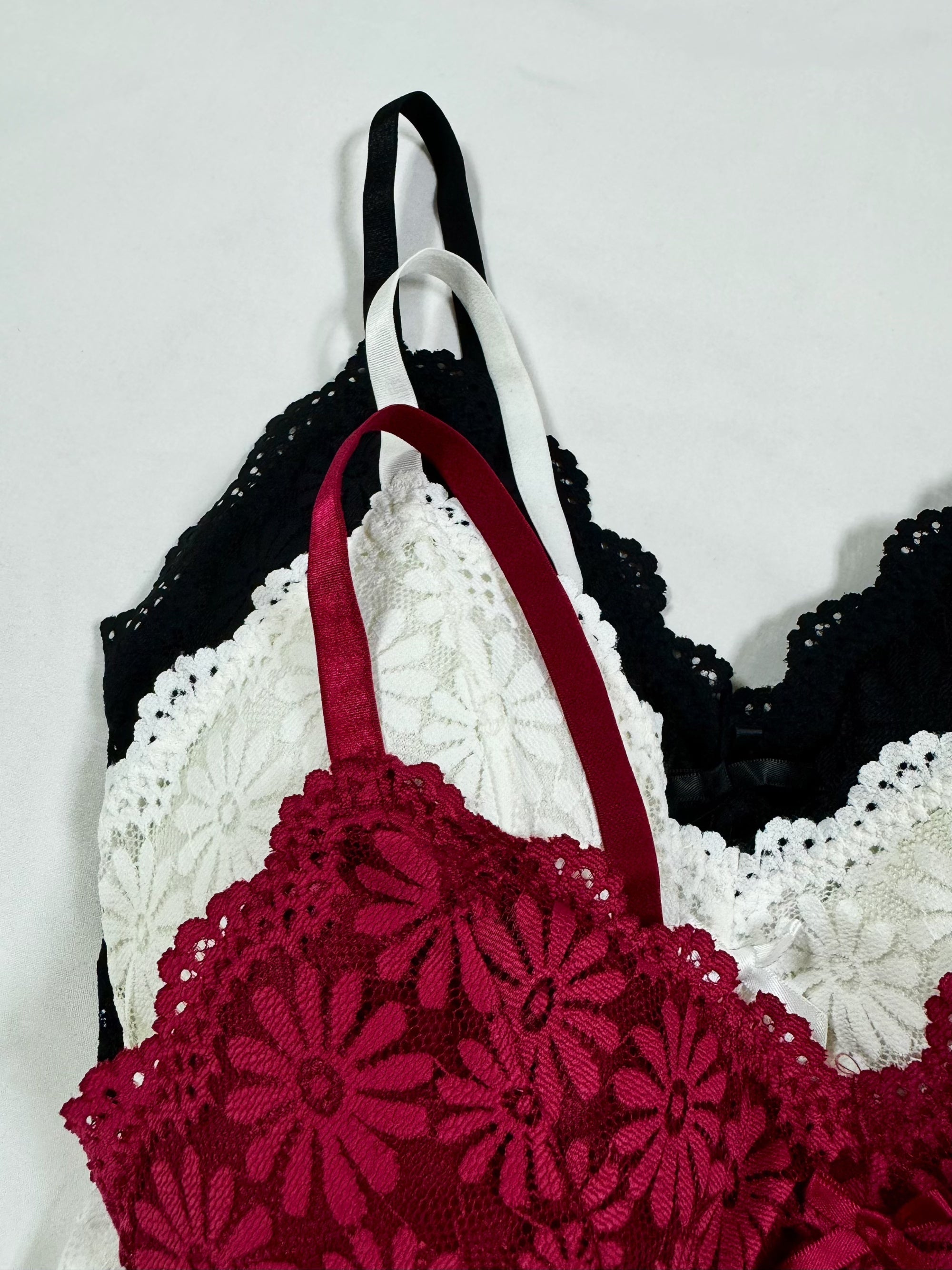 Maroon Lingerie Set with Floral Lace Bra and Matching Panties for Teens