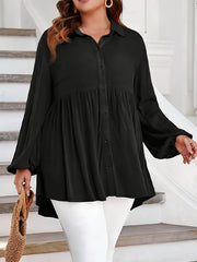 Yoz va kuz uchun plussiz ayollar uchun tugmachali old qismi va yelka qismi bilan bir rangli lantern yengli bluzka.