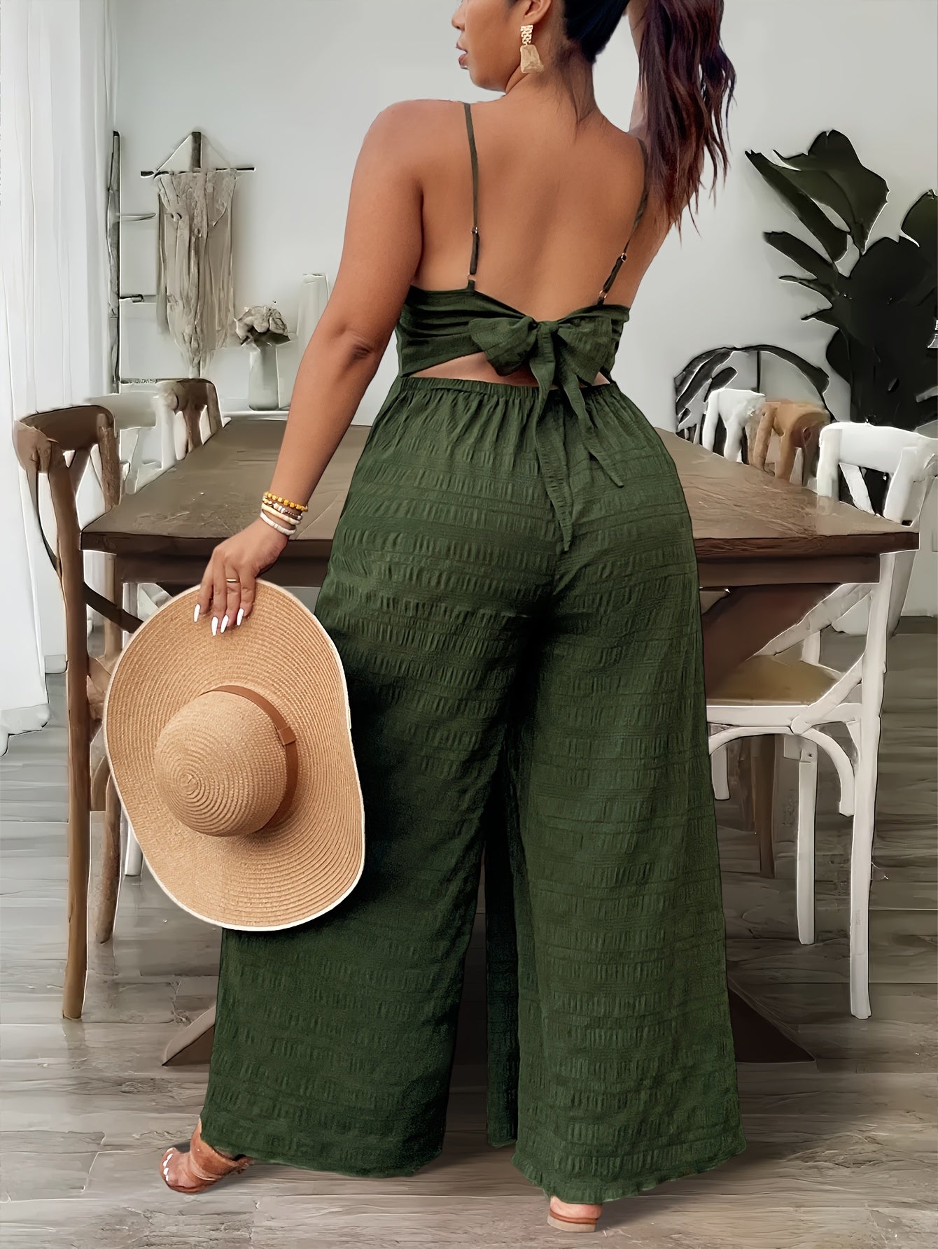 Mono de mujer verde de poliéster con escote en V y pantalones anchos