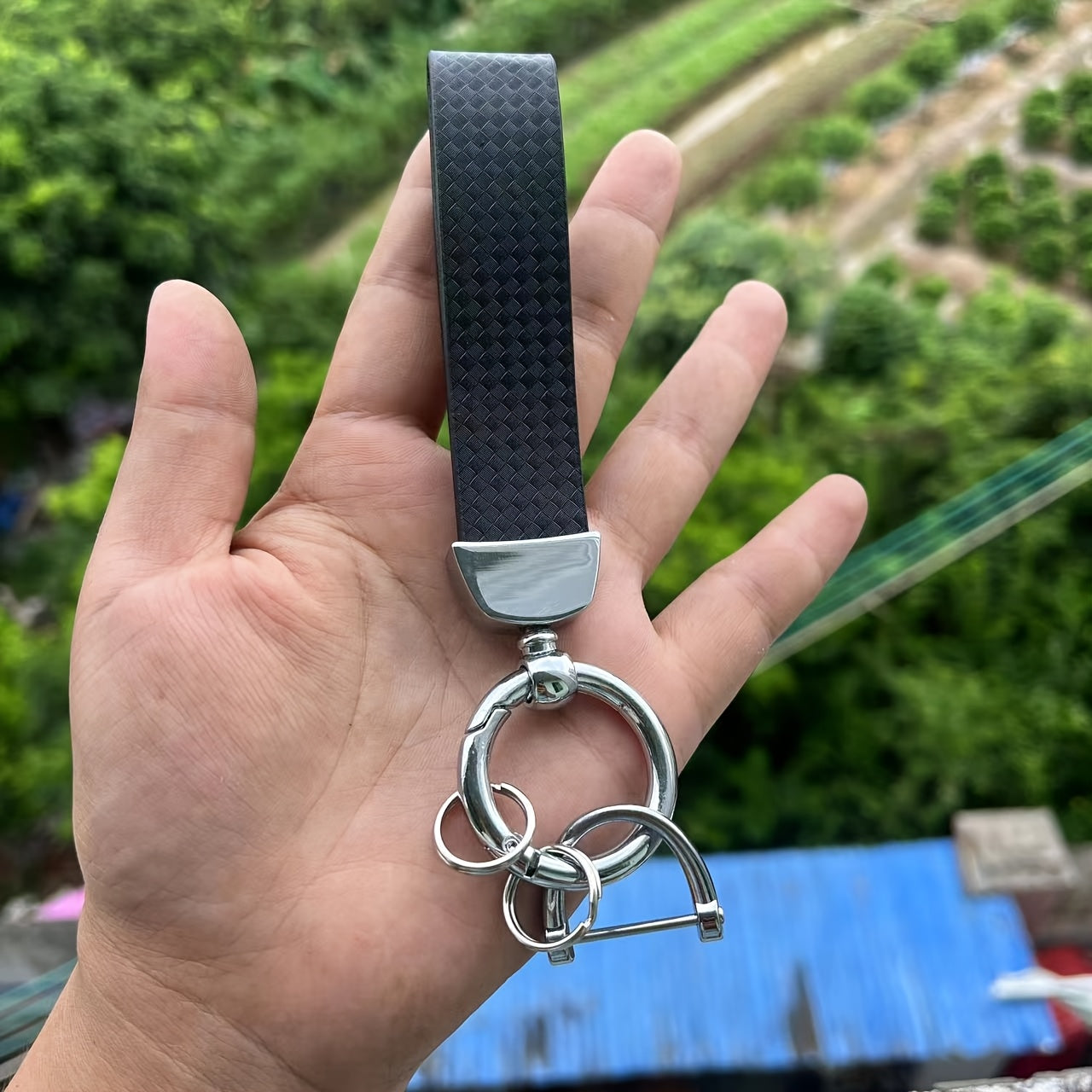 Unisex Carbon Fiber PU Leather Keychain with Mesh Rope & Car Remote Pendant