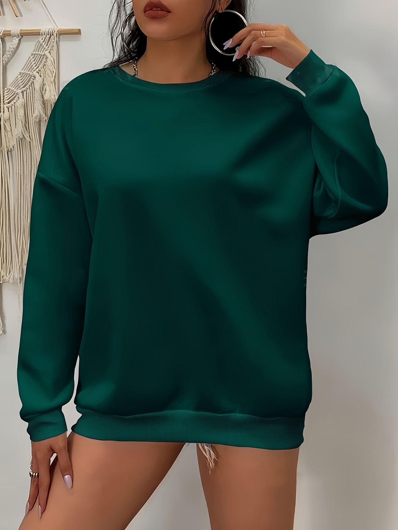 Plus Size Solid Sweatshirt Women’s Casual Long Sleeve Crew Neck Pullover