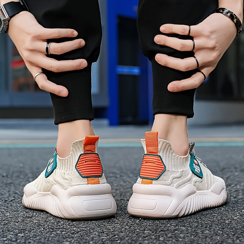 Barcha mavsumlar uchun nafas oladigan erkaklar yugurish poyabzallari, rangli blok dizayni va sirpanmas xususiyati bilan, ochiq havoda lager faoliyatlari uchun ideal.