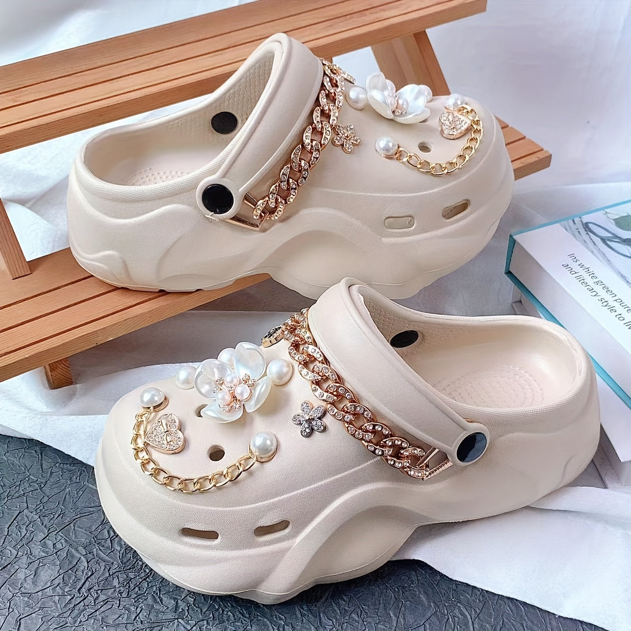 Women EVA Sandals Flat Heel Lightweight Breathable with Faux Pearl