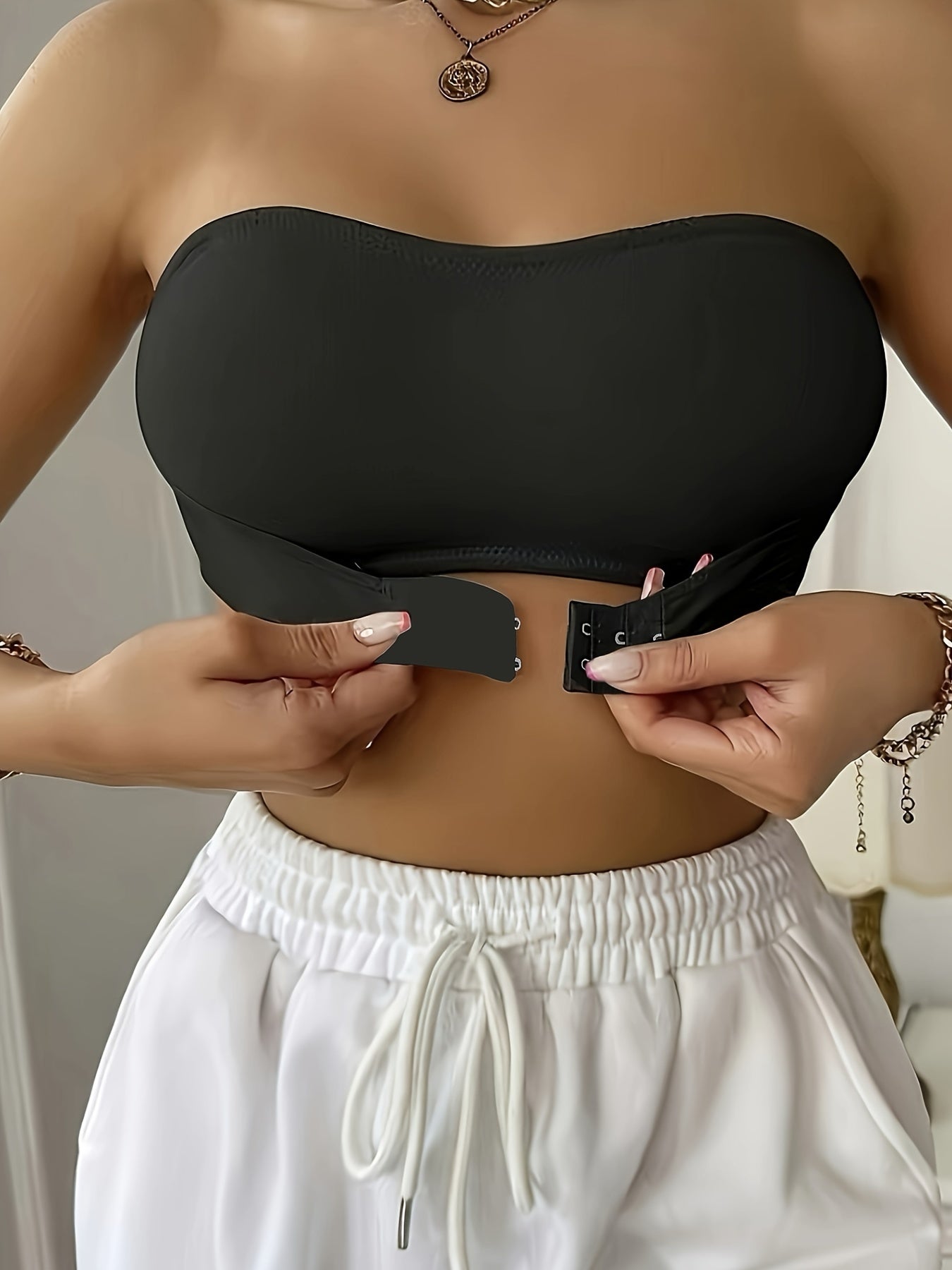 Women’s Strapless Bralette with Buckle Front and Anti-slip Feature