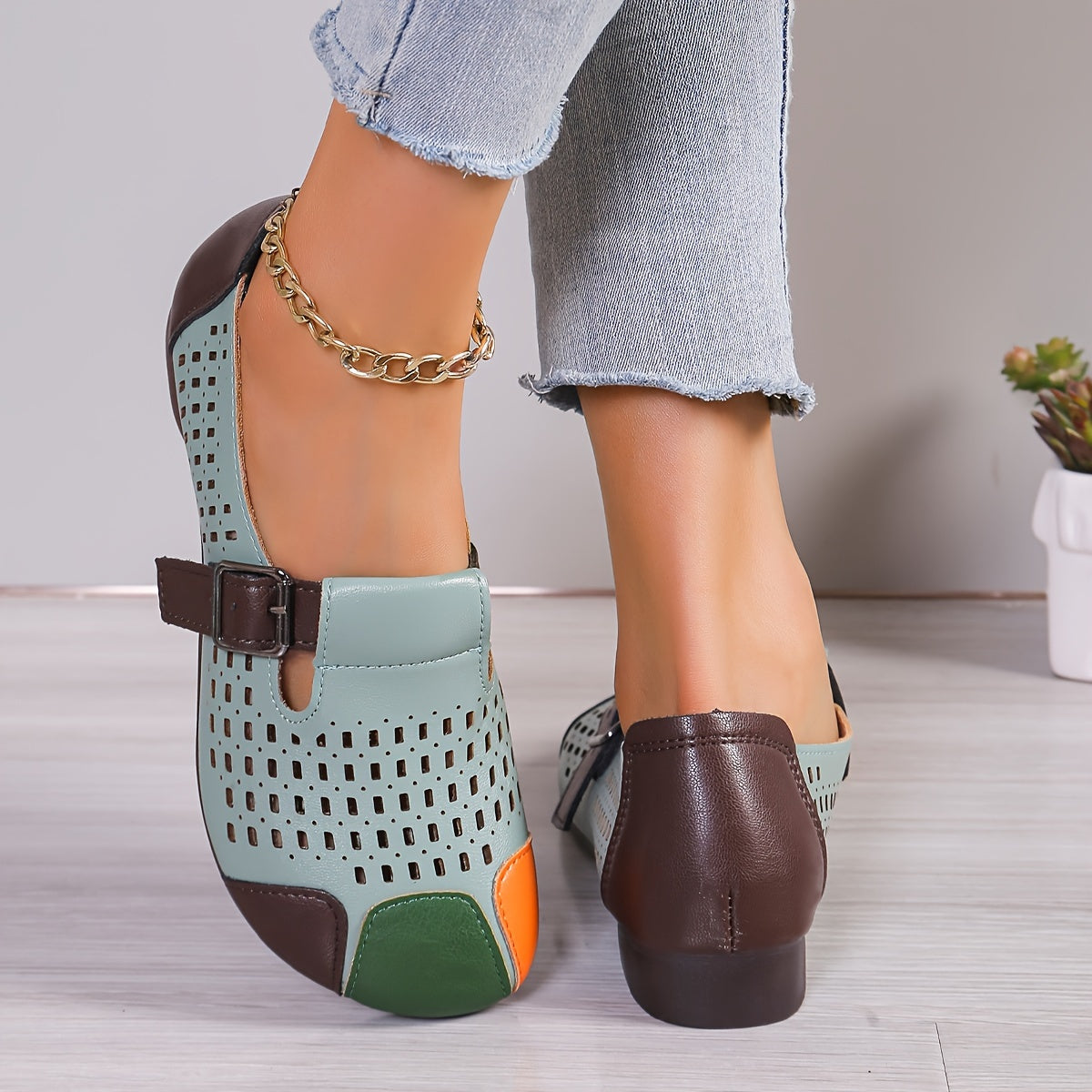 Women's Breathable Hollow Out Flat Shoes Casual Slip-On Low Top