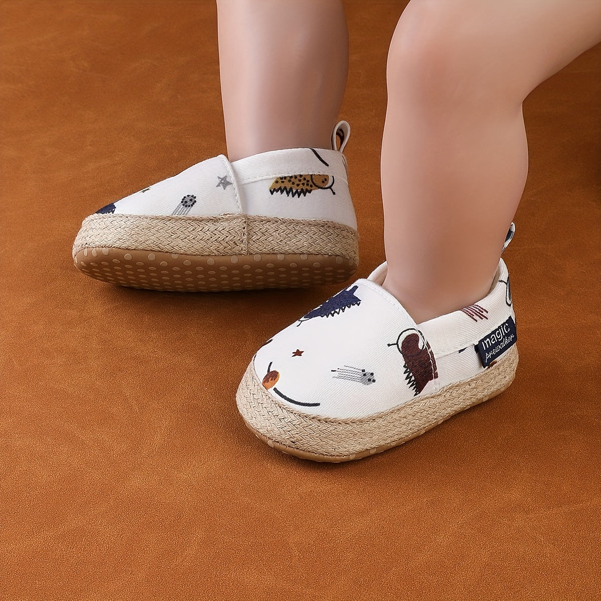Zapatillas slip-on para bebés niños y niñas, patrón de animales de dibujos animados, de caña baja, tela, plantilla de EVA, suela de PU, casual para todas las estaciones
