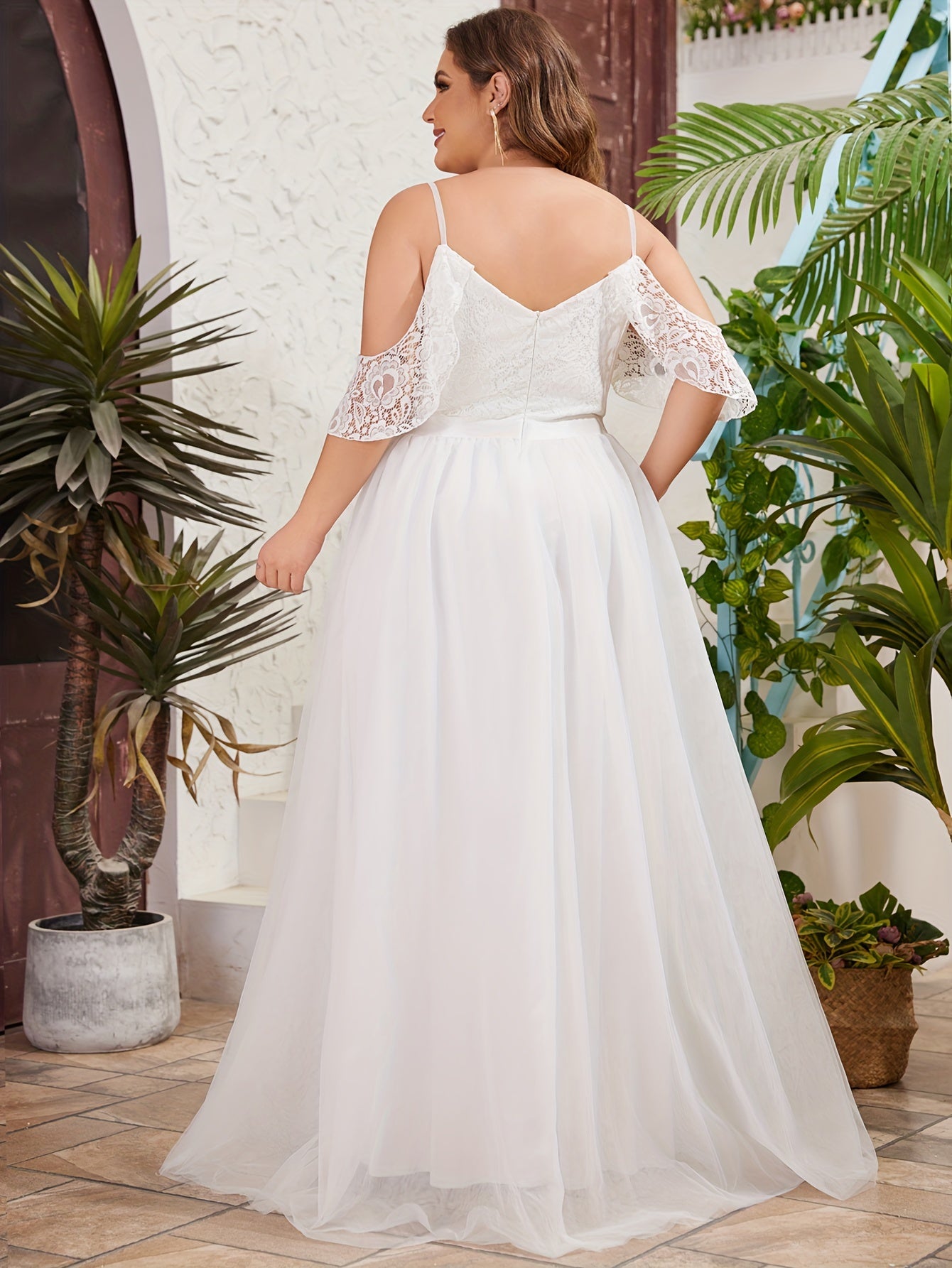 Plus Size Cold Shoulder Lace Wedding Dress Short Sleeve Party Evening