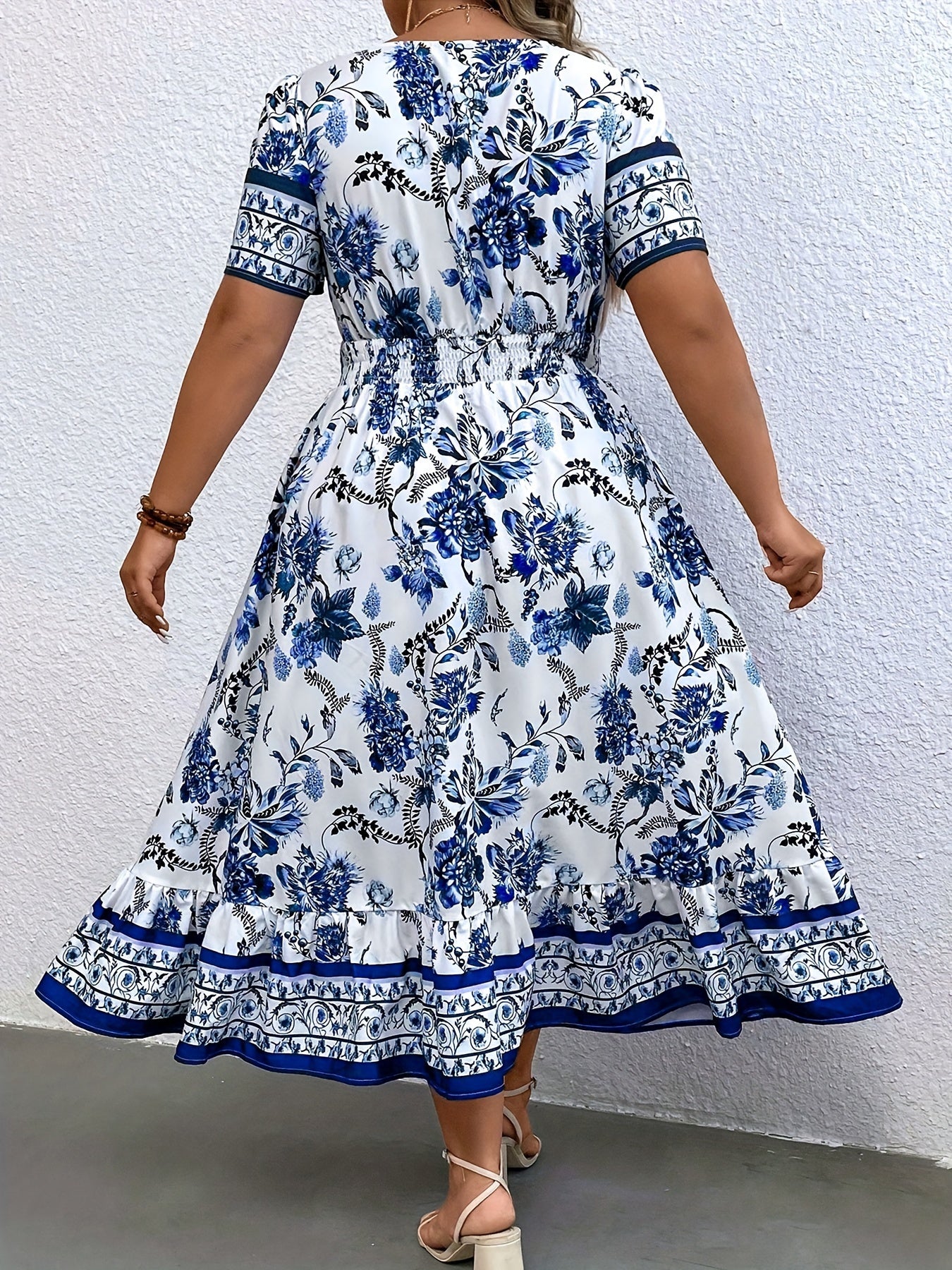 Платье с цветочным принтом большого размера с рюшей по краю и короткими рукавами, повседневное, для весны и лета