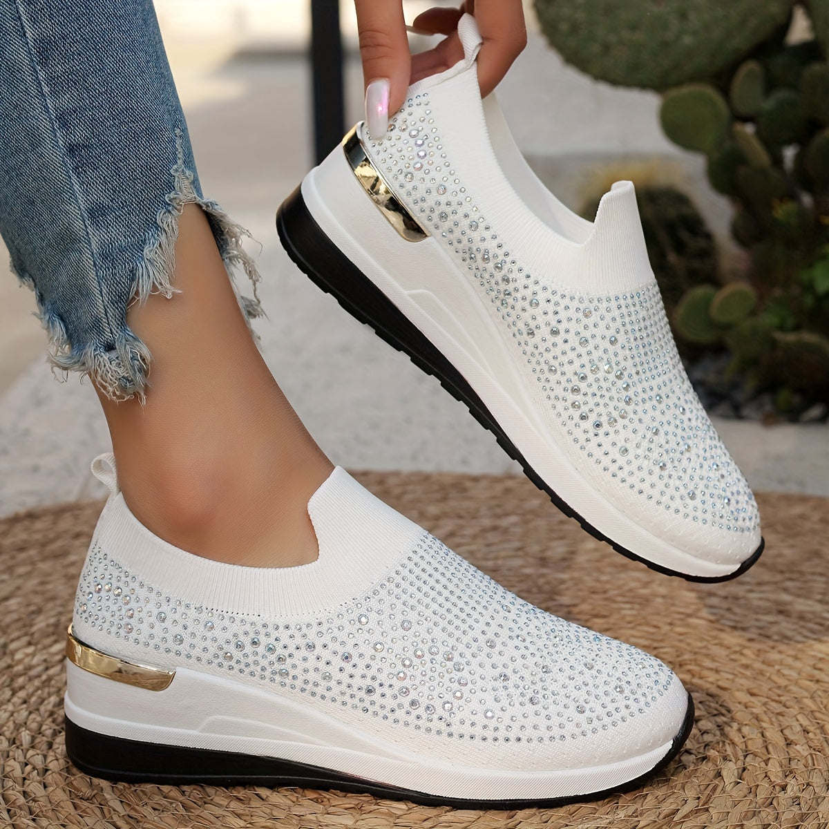 Women's Rhinestone Decor Platform Sneakers Casual Slip-On Outdoor Shoes