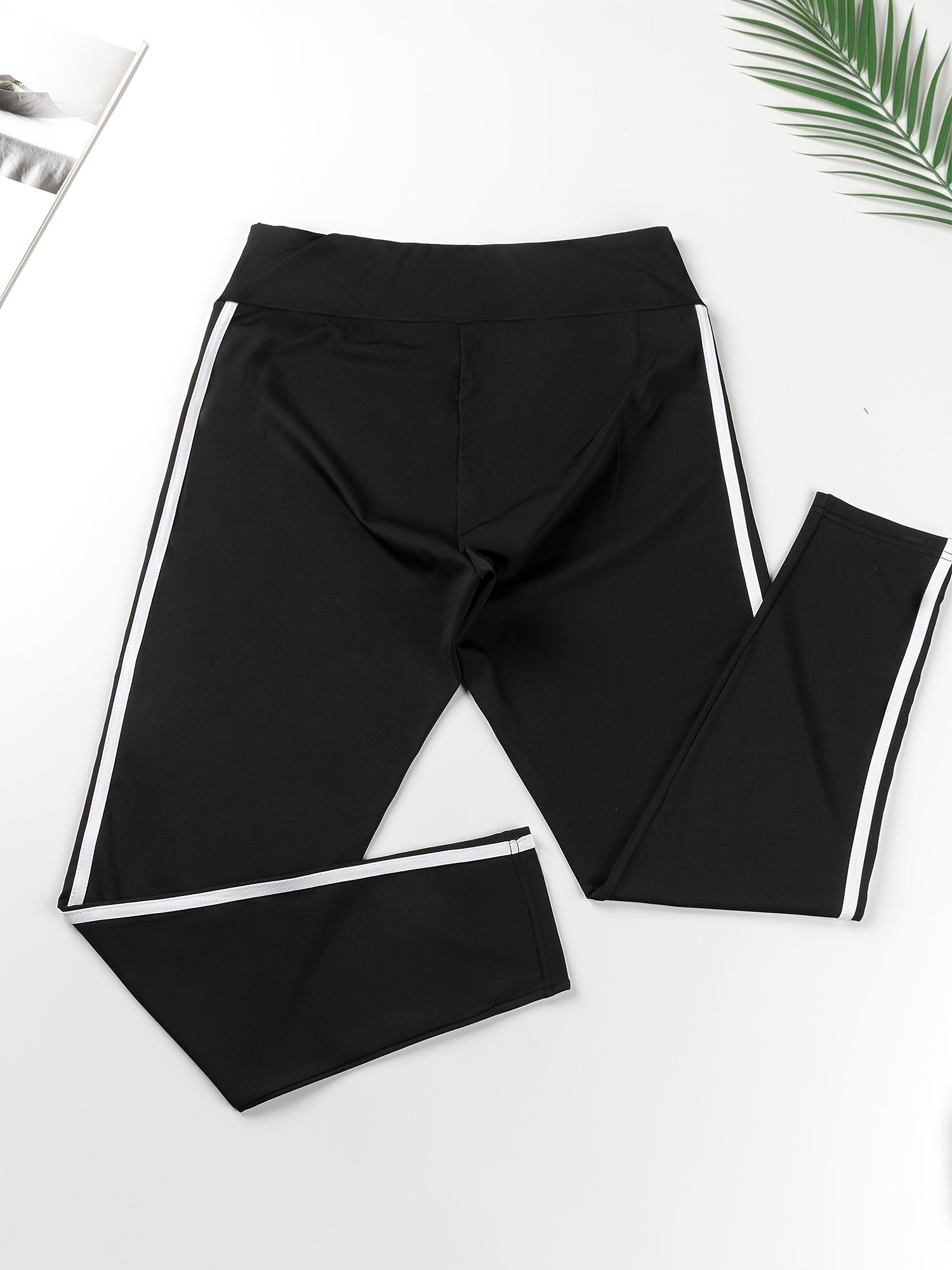 Plus Size High-Waisted Side Stripe Leggings for Spring and Summer