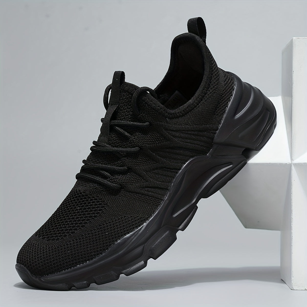 Men's Breathable Lightweight Fabric Lace-Up Sneakers for Sports and Casual Wear