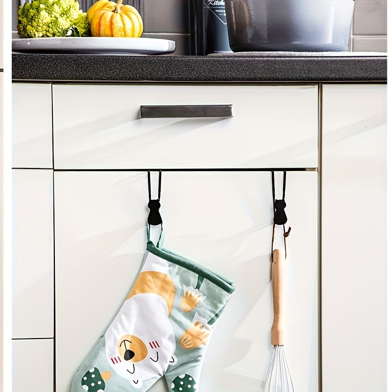 Kattalar uchun metall devor tutqichlari, shuningdek, kiyimlar, shapka, sochiqlar, kalitlar va uy bezaklari uchun mo'ljallangan