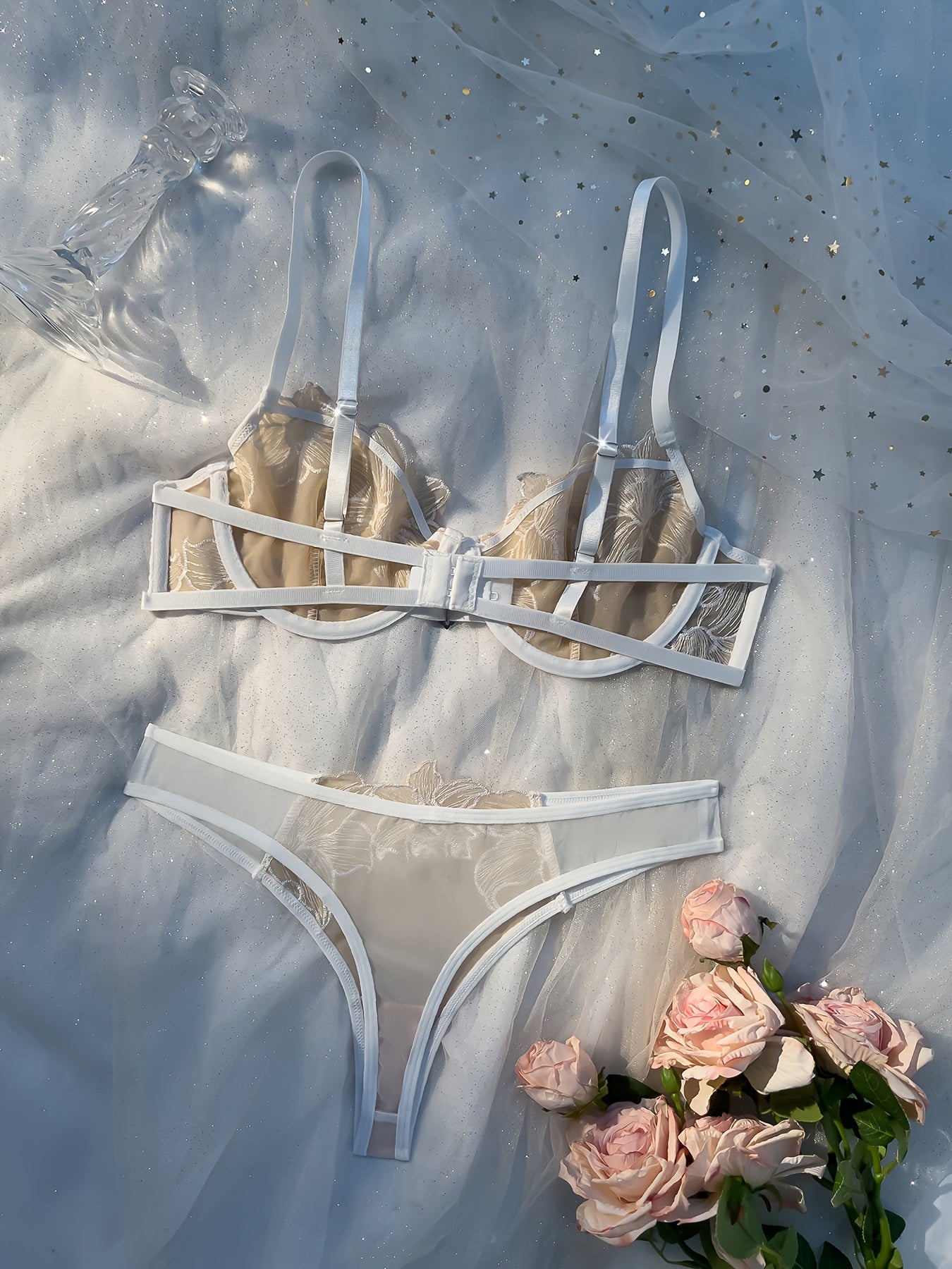European and American Lingerie Set with Thin Fabric and Double-Layer Lace Embroidery for Valentine's Day