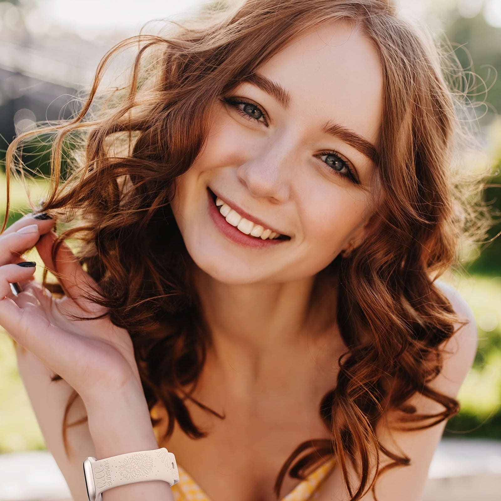 2-Pack Waterproof Silicone Floral Engraved Watch Bands Sunflower for Apple Watch Series 8 SE