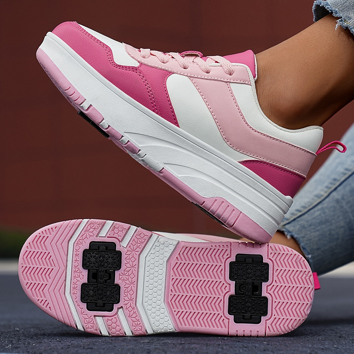 Bolalar uchun zamonaviy bog'ichli krossovkalar, tasodifiy kiyim, sport va mashg'ulotlar uchun ideal.