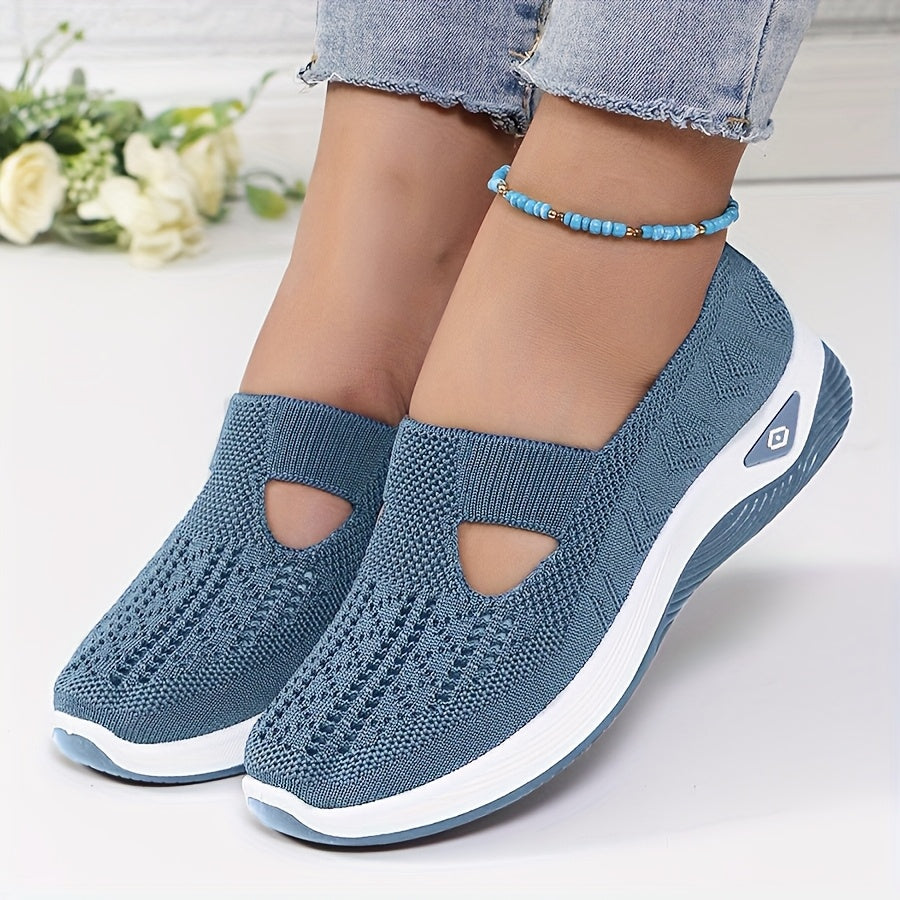 Ayollar uchun nafas oladigan slip-on kundalik sport poyabzali Oq yengil yurish poyabzali