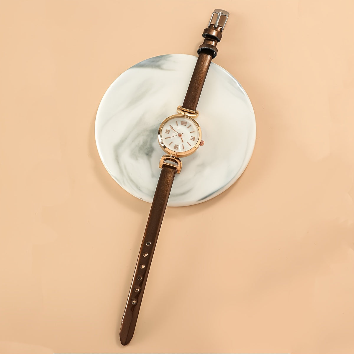 Women's Vintage-Inspired Round Quartz Watch with Faux Leather Band and Zinc Alloy Case
