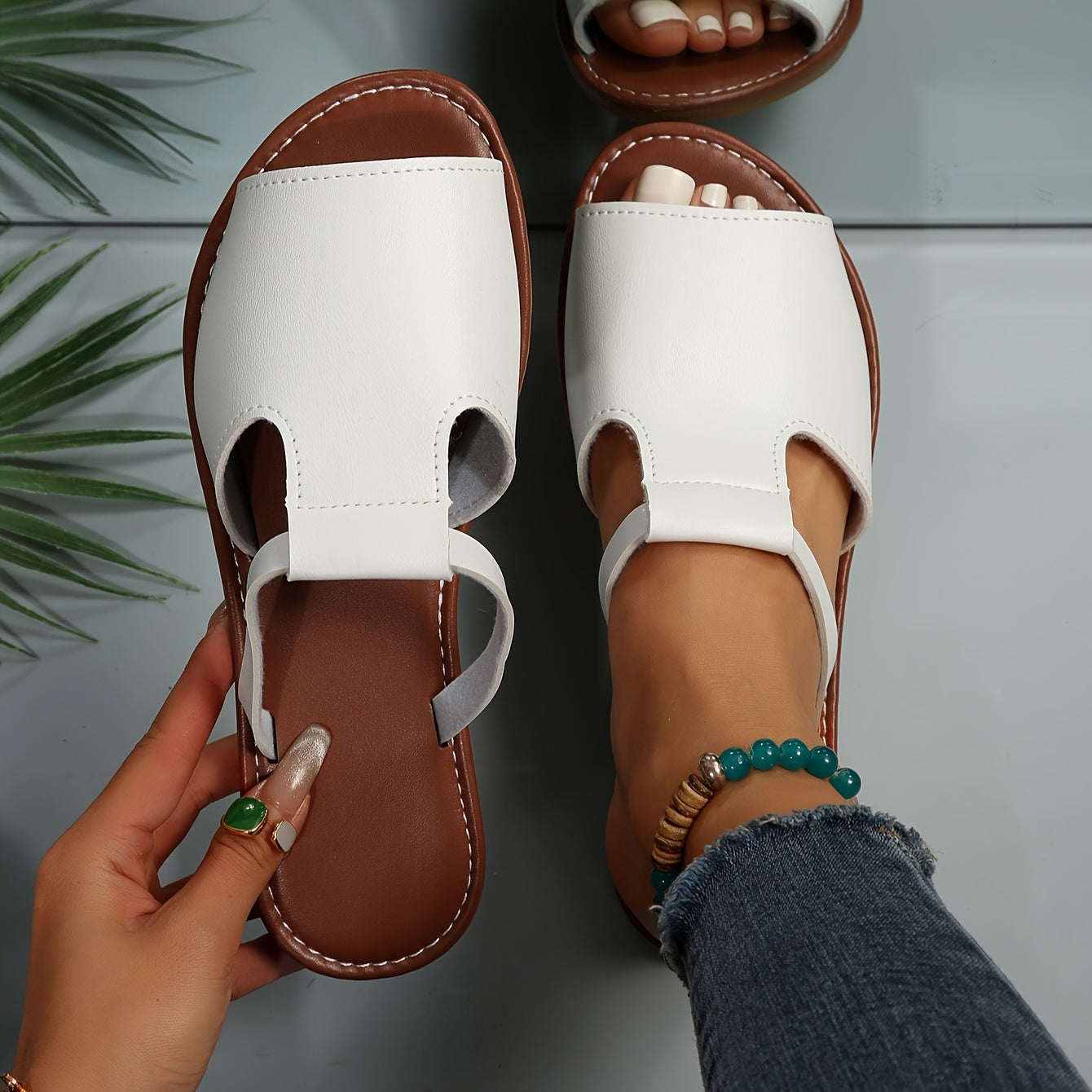 Women's Solid Color Slides Lightweight Flat Slip-On Beach Walking Shoes