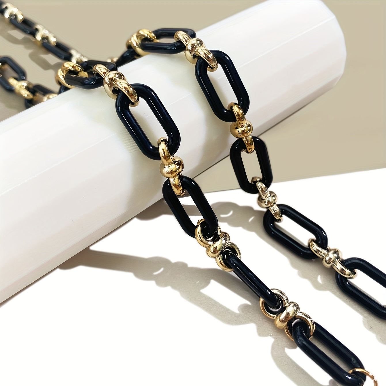 Women's Glasses Chain Acrylic Resin Adjustable Anti-Slip Eyewear Lanyard Sports Theme