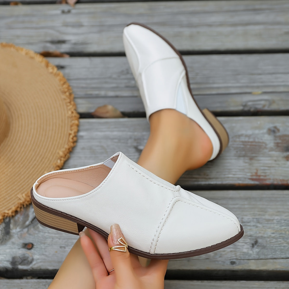 Women's Faux Leather Retro Pointed Toe Mule Shoes with Chunky Heels