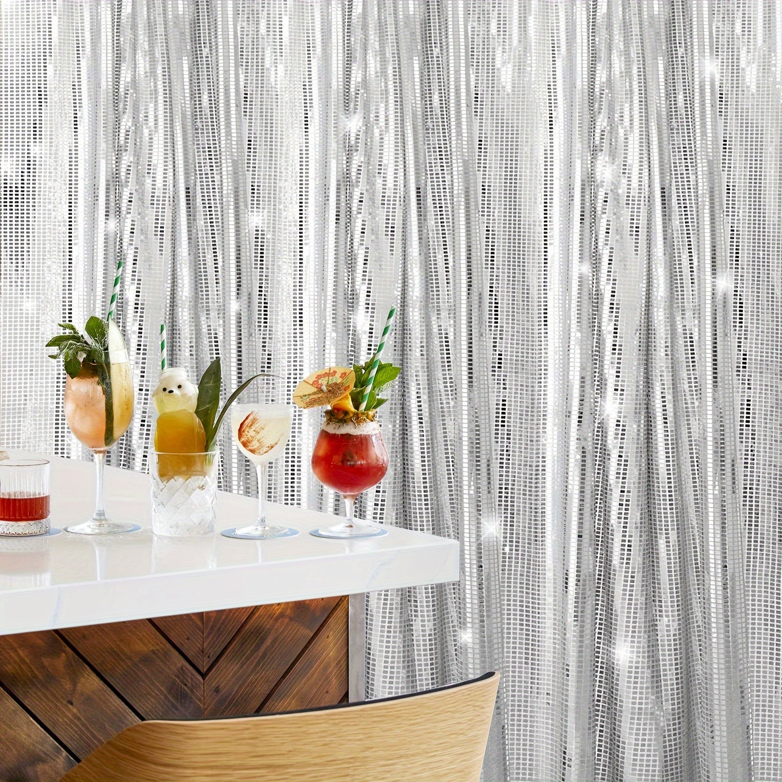 Sahnaingizni bizning BlingBling Sequins Fon Pardasi bilan bezang, bu partiyalar, to'ylar, tug'ilgan kunlar va boshqalar uchun mukammal.