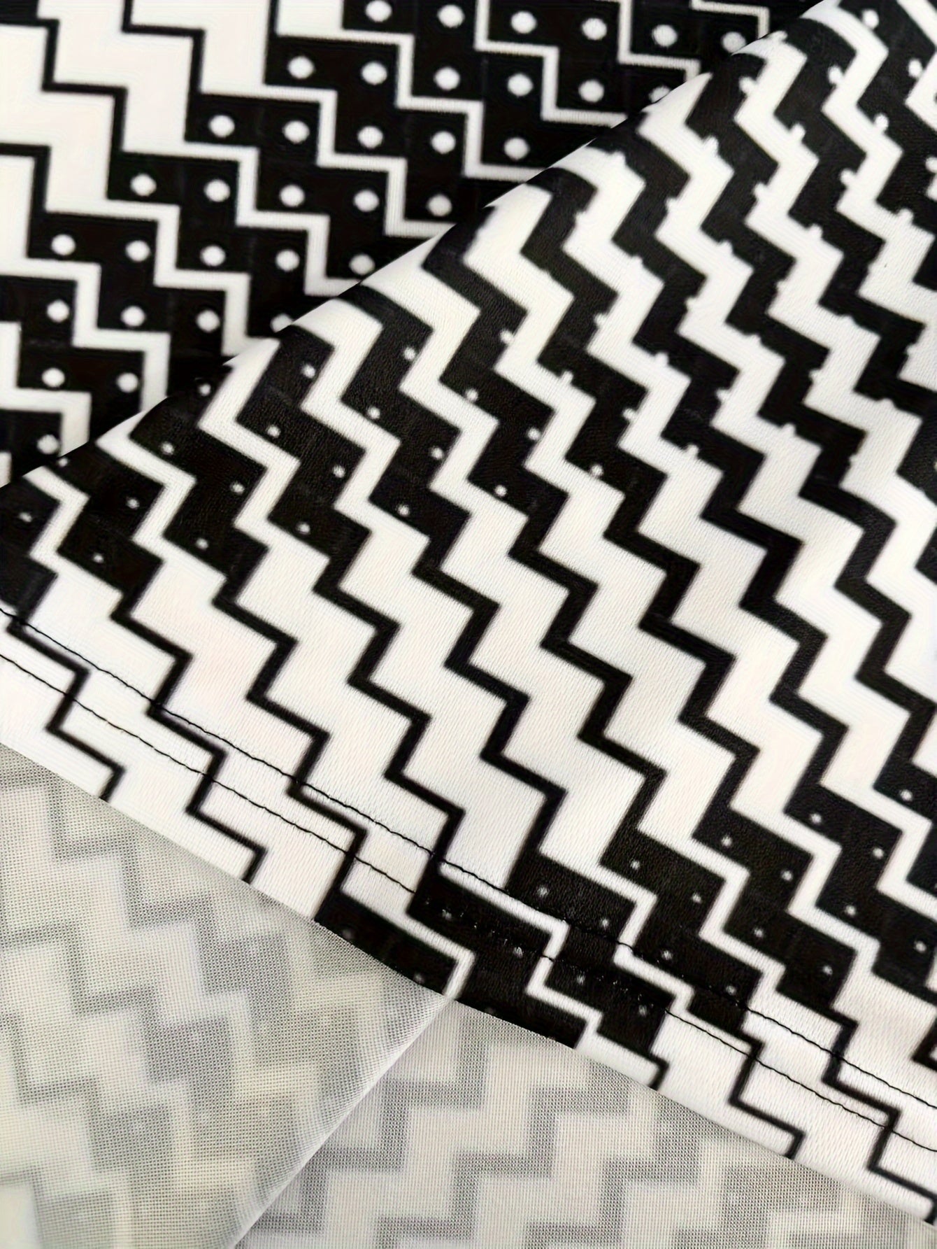 Men's Short Sleeve Geometric Pattern T-Shirt Summer Casual Streetwear Top