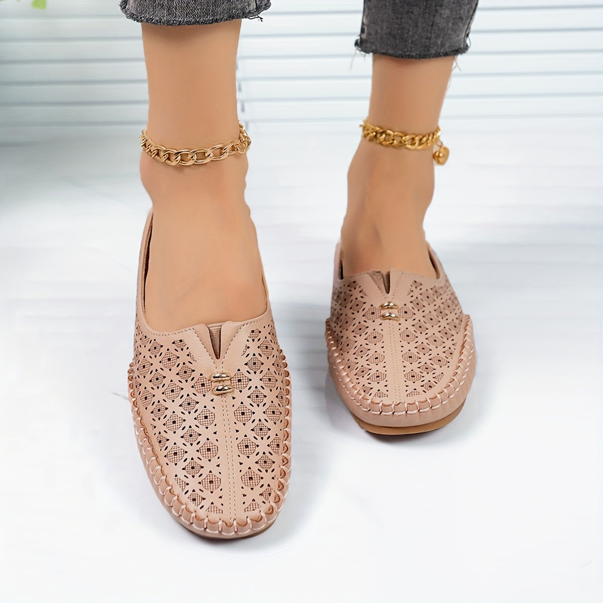 Women’s Summer Mules Lightweight Breathable PU Stylish Flat Shoes