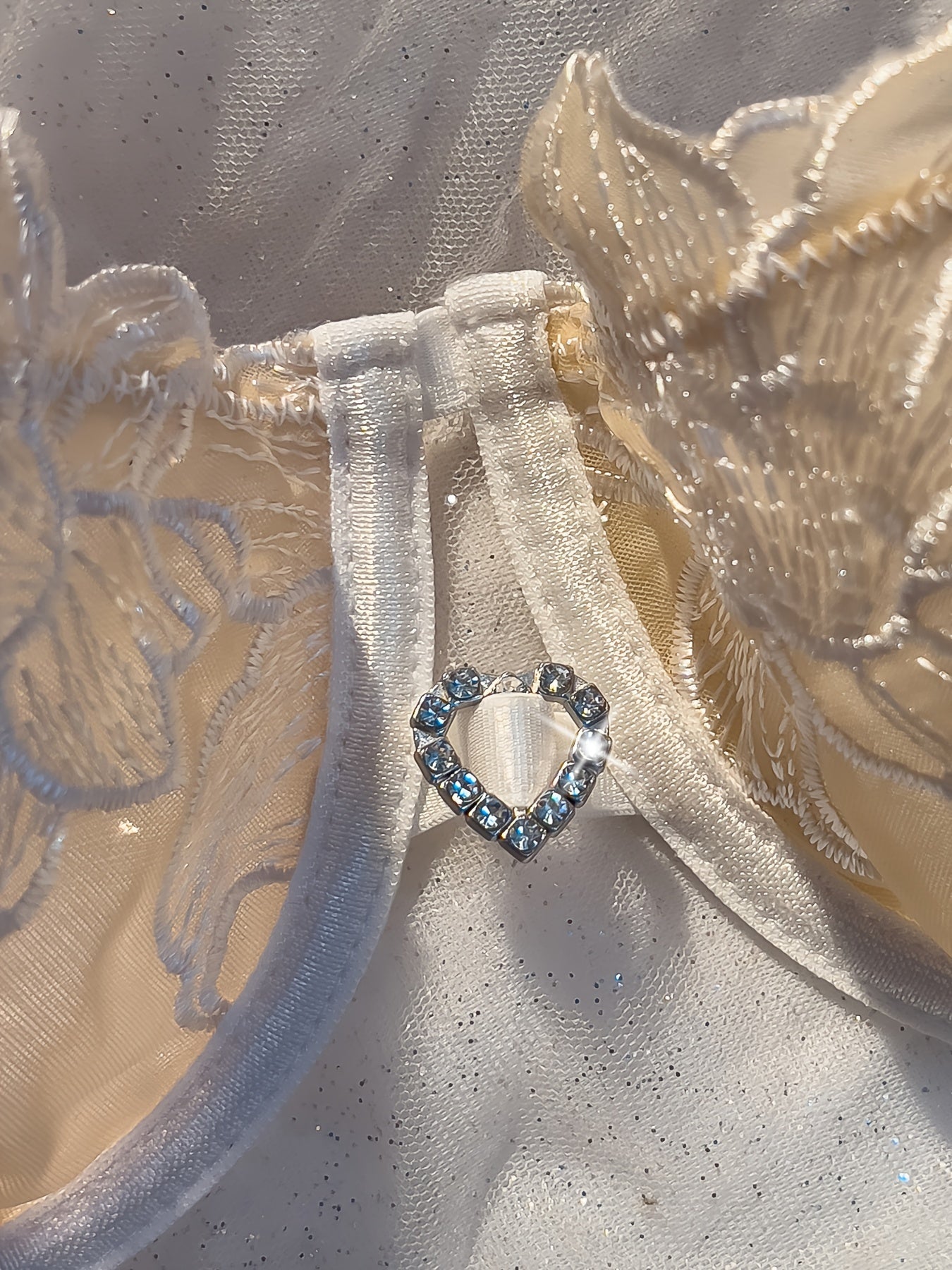 European and American Lingerie Set with Thin Fabric and Double-Layer Lace Embroidery for Valentine's Day