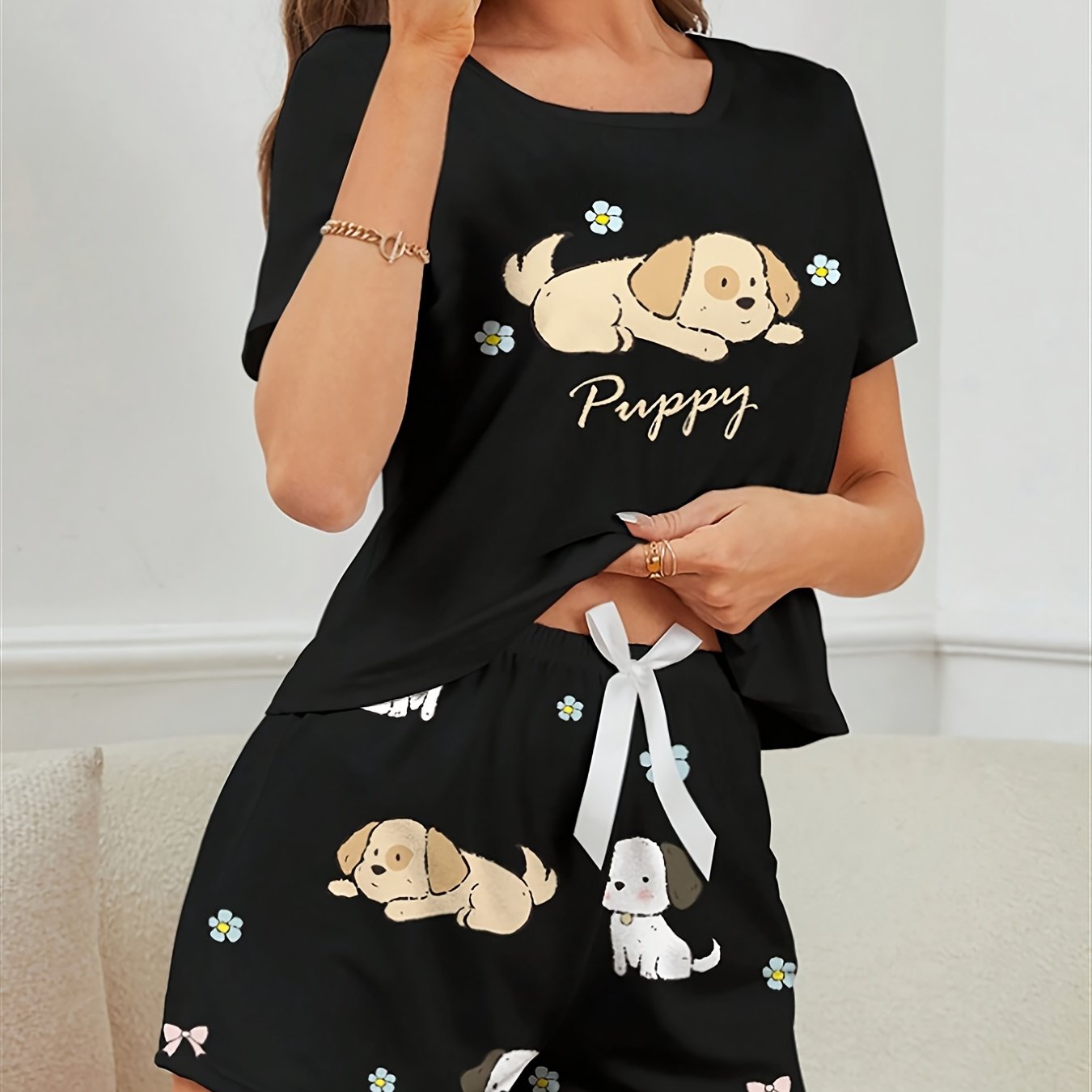 Conjunto de pijama para mujer con camiseta de manga corta con estampado de cachorros y pantalones cortos para adultos