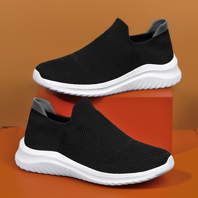 Men's Lightweight Breathable Running Shoes Fabric Slip-On Solid Color Outdoor Sneakers