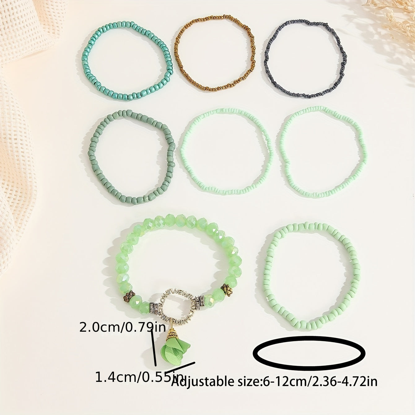 8 ta yashil guruch marjonli ayollar uchun marjonlar to'plami, har kuni kiyish uchun mukammal va bilak marjonlari sifatida birga kiyilishi mumkin.