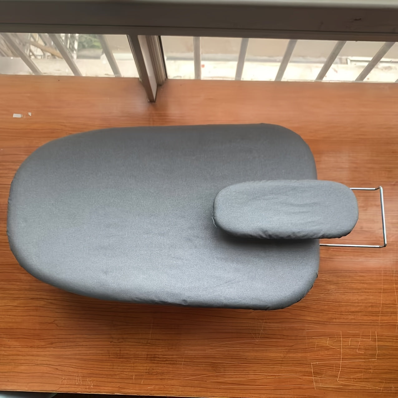 Plastic Ventilation Holes with Heat-Insulating Cloth Cover, Silver, Removable and Washable