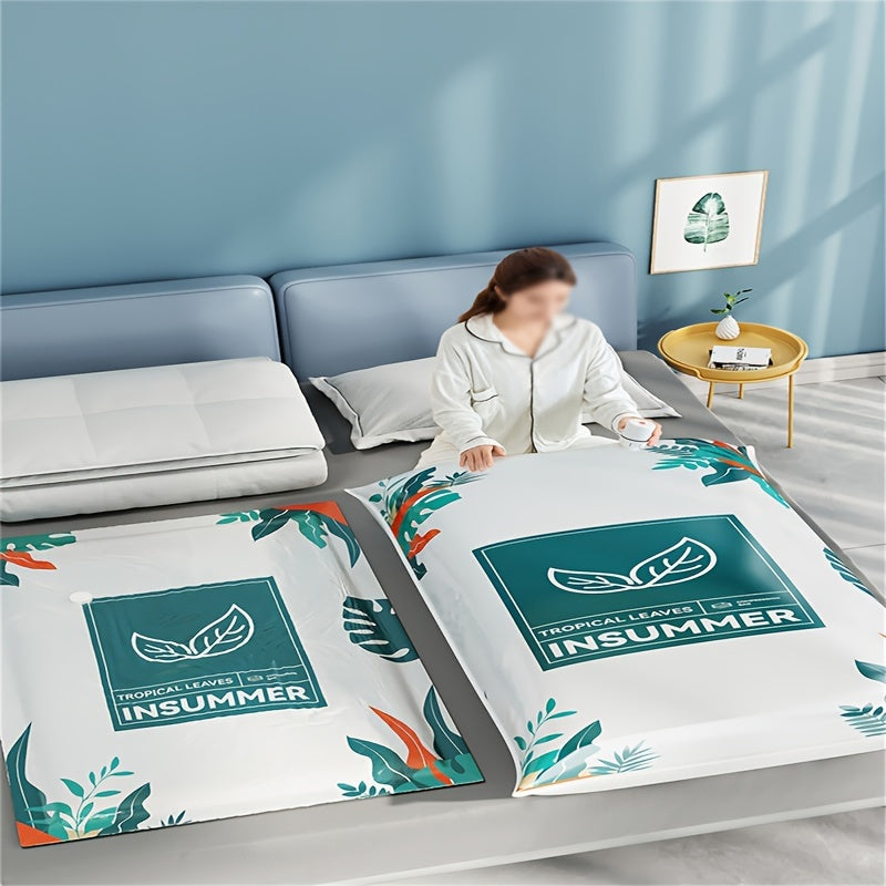 PVC materialidan tayyorlangan to'rtburchak shaklidagi uch dona Space Saver vakuum saqlash sumkasi kiyim, yotoq, yostiq, ko'rpa va ko'rpachalarni siqish va muhrlash uchun. Elektr energiyasi talab qilinmaydi. Yostiq va kiyim saqlash uchun mos.