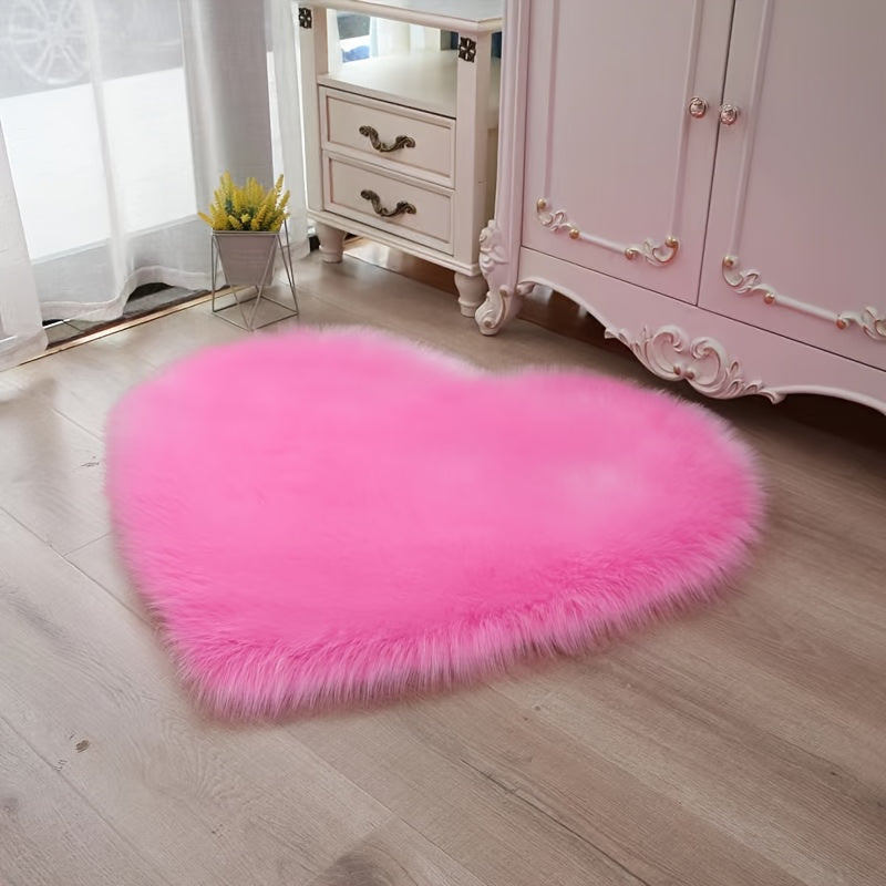 Heart-Shaped Shag Area Rug, Plush Fuzzy Rectangle Carpet, Non-Slip Bedroom Decor