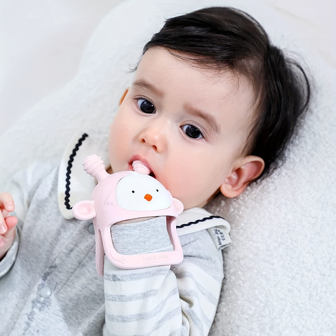 Silikon materialidan tayyorlangan chaqaloqlar uchun tish chiqargich o'yinchoq, bolalar uchun xavfsiz, chirqirash ovozi, 6-12 oylik bolalar uchun mos, BPA dan holi, hech qachon qo'lga tushmaydi (1/2 to'plam)