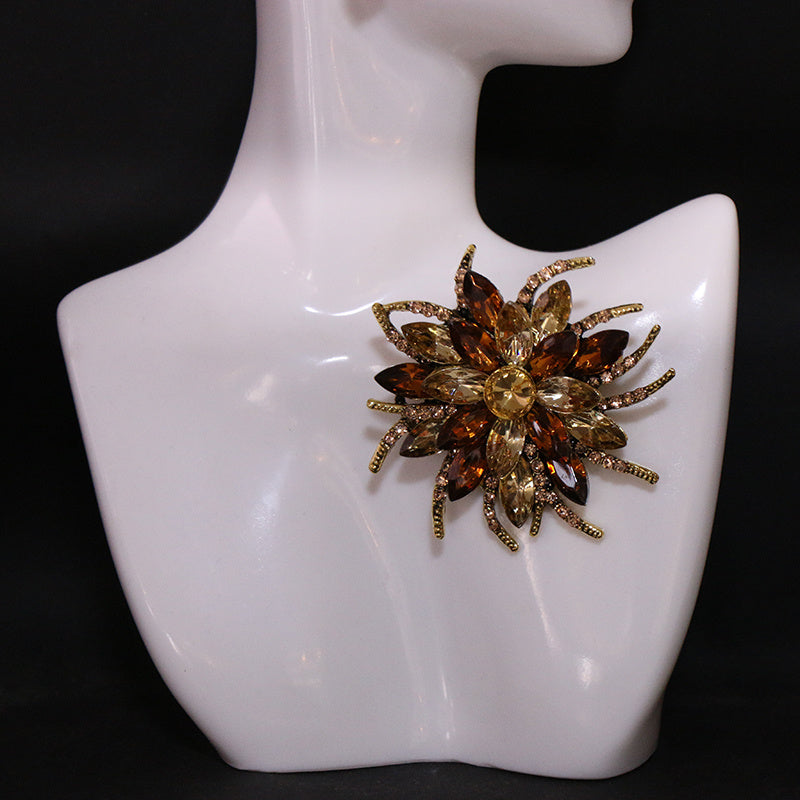 Elegant Rhinestone and Enamel Irregular-Shaped Brooch for Women